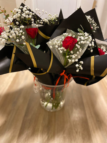 Single red rose - Individual